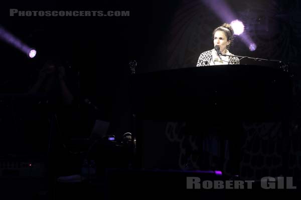 YAEL NAIM - 2016-07-21 - PARIS - Parvis de l'Hotel de Ville - Yael Naim